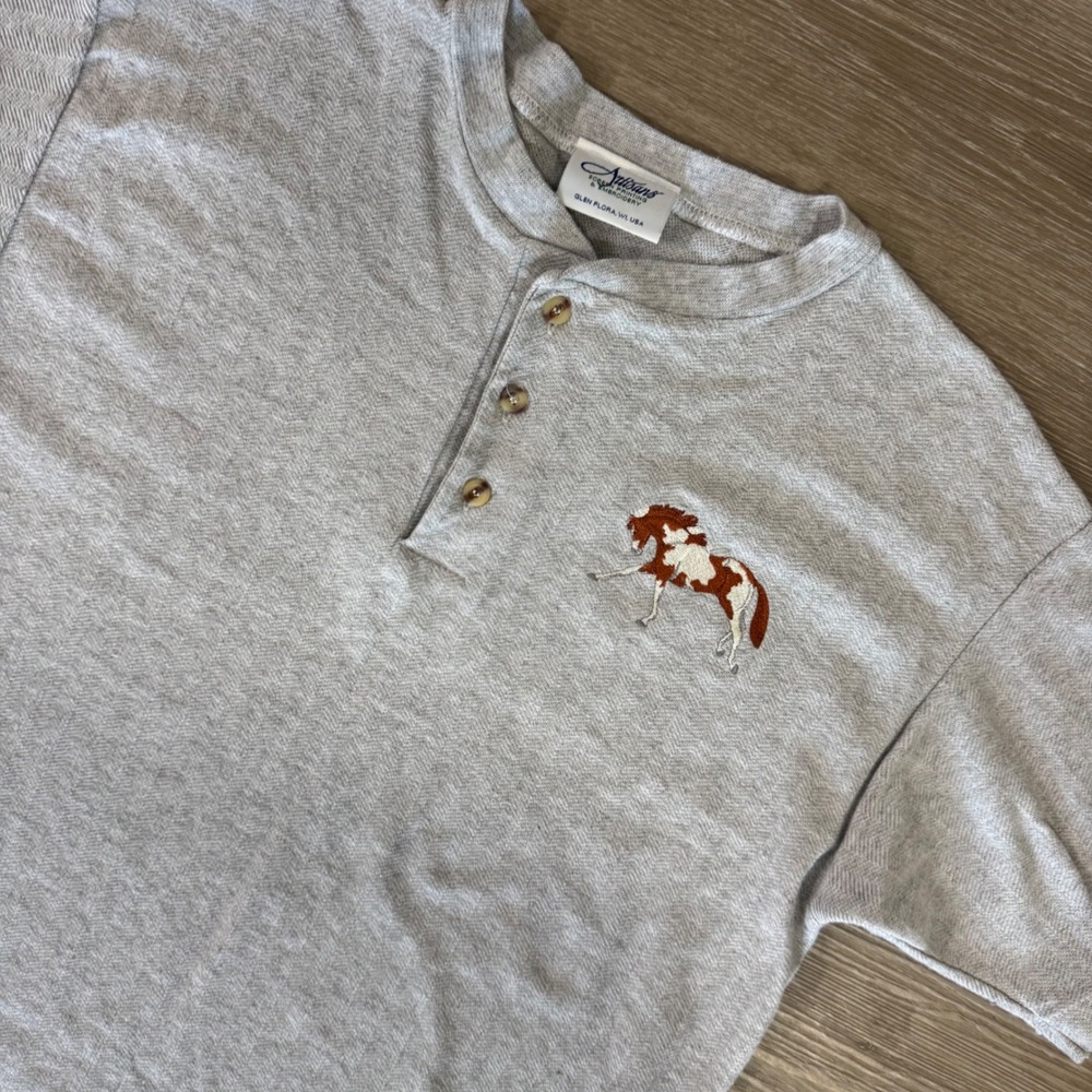 Vtg Artisans Henley Shirt Mens M Gray Embroidered Horse Short Sleeve USA Made